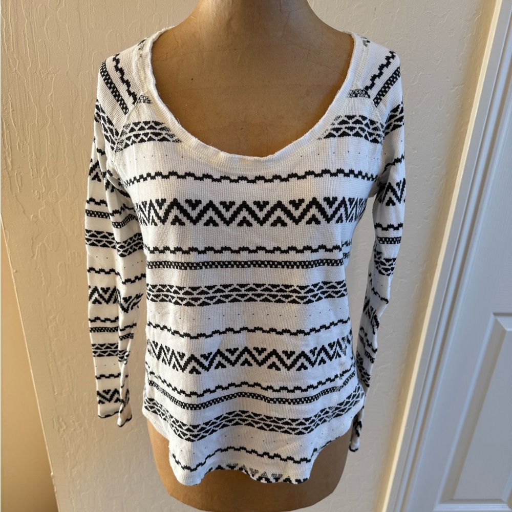 Soft Lucky Brand Long Sleeve Top, size Medium, Great Condition